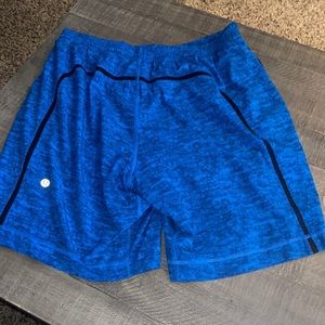 Lululemon Shorts Adult L Blue Digital Camo Run Response Pace Breaker Mens